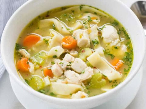 Soupe de poulet aux carottes et nouilles au thermomix