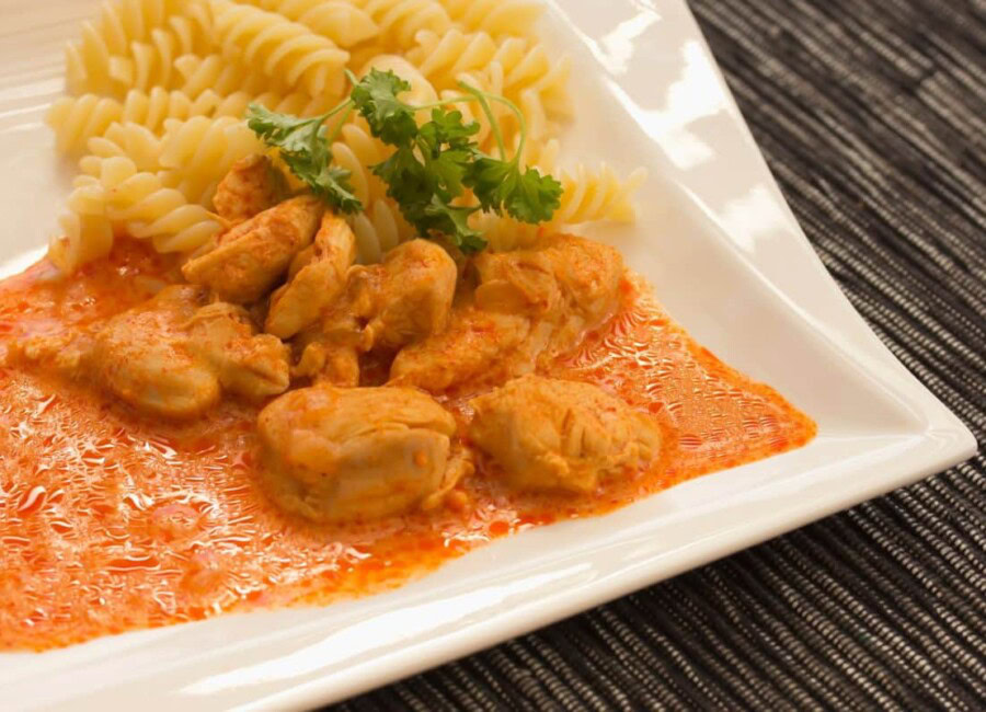 Poulet à la sauce paprika au cookeo