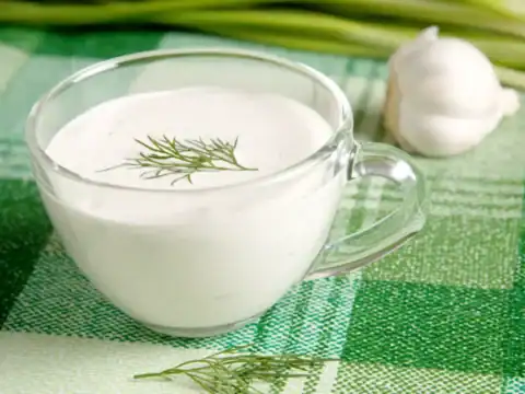 Sauce ail au yaourt au thermomix