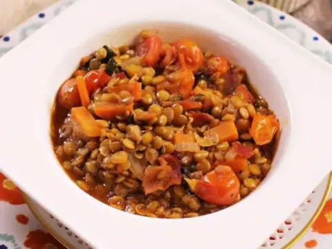 Lentilles au bacon carottes et tomates