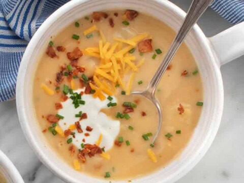 Soupe de pommes de terre et haricots secs