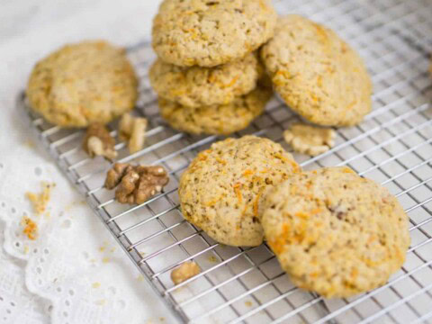 biscuits-a-l-avoine-et-aux-carottes-avec-noix