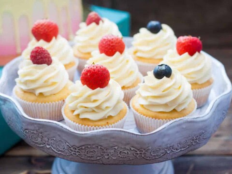 Cupcakes à la vanille moelleux et savoureux