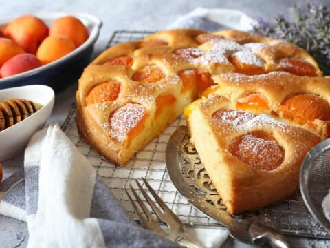 Gâteau moelleux aux abricots et yaourt