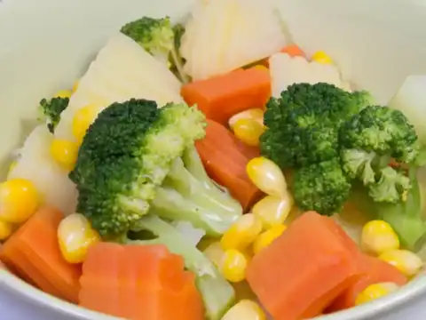 Salade de légumes vapeur au Cookeo