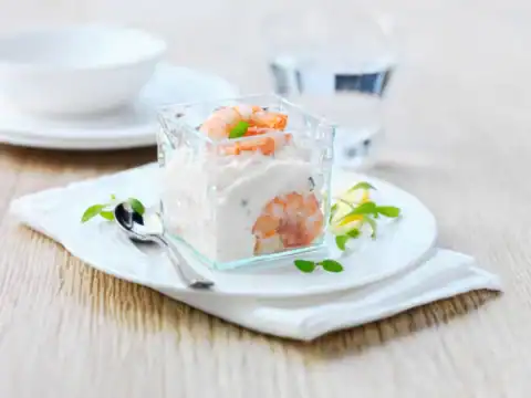 apéritif aux crevettes en verrines