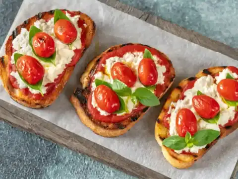 bruschetta italienne tomates basilic