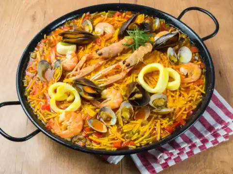 fideuà aux fruits de mer