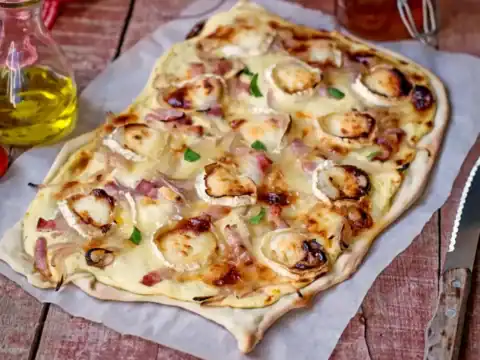 flammekueche tarte flambée alsacienne