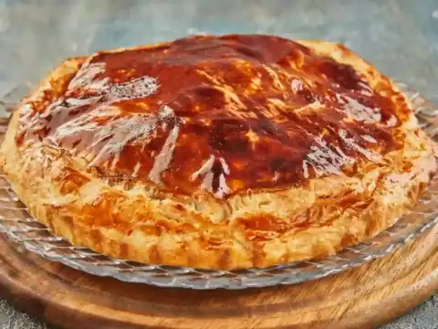 Galette des rois frangipane