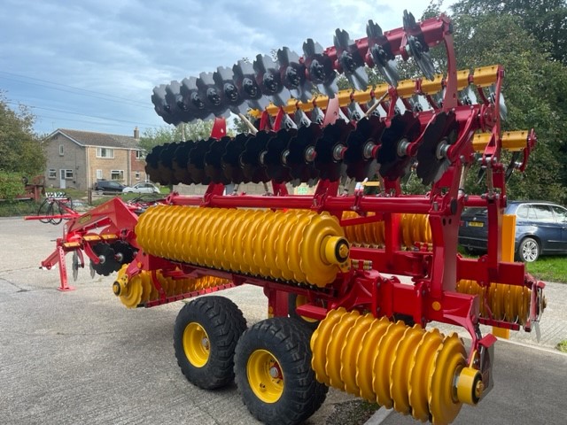 Vaderstad-Carrier-3-1.jpg