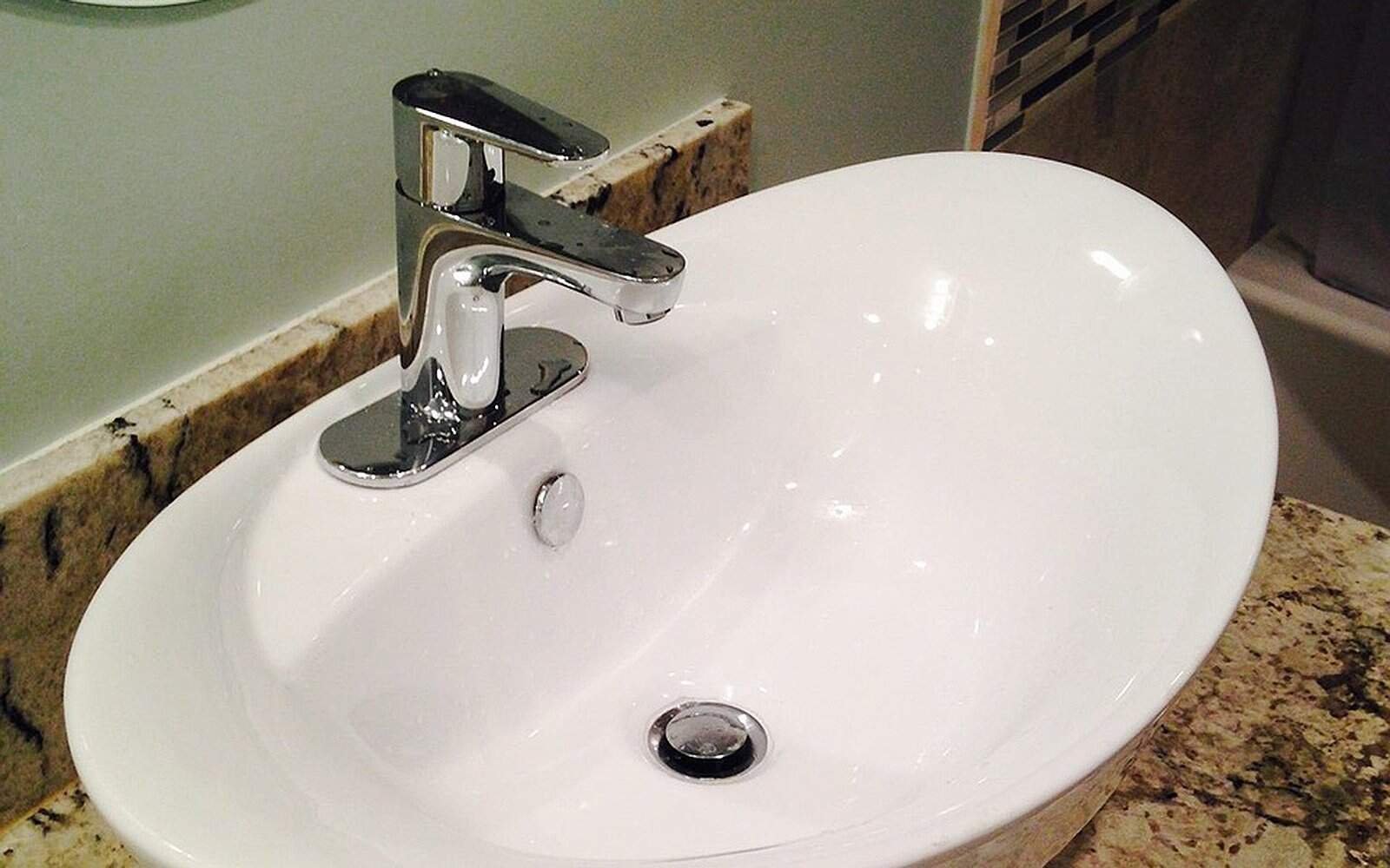 pop-up bathroom sink stopper