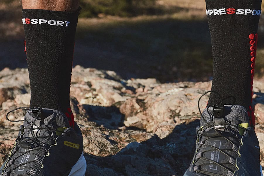 Compressport Pro Racing Socks v4.0 Trail – Black Red
