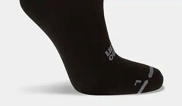 High-performance black running socks designed for athletes, offering enhanced support, moisture-wicking, and comfort for optimal running experiences.