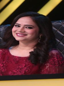 अष्टपैलू गायिका – बेला शेंडे