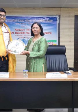 रिक्षाचालकाचा मुलगा आयएएस