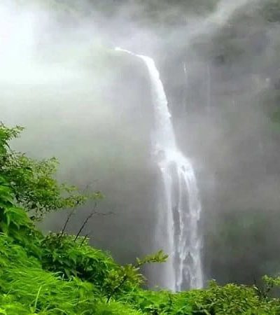 लिंगमळा धबधबा