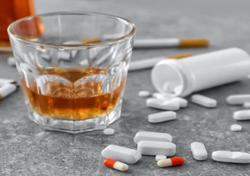 विद्यार्थ्यांना अमली पदार्थांचे आकर्षण