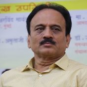 girish mahajan 01