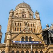 मराठी फलक न लावणाऱ्या दुकानदारांवर कारवाई