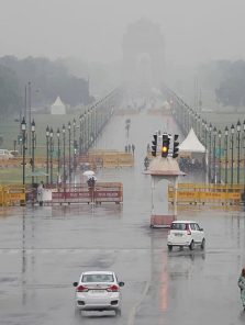 दिल्लीसह अनेक राज्यांमध्ये मुसळधार पावसाचा इशारा