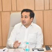 Nitesh_rane_at_ministry_