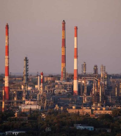 अमेरिकेची मोठी कारवाई – रशियाच्या दोन प्रमुख तेल कंपन्यांवर निर्बंध