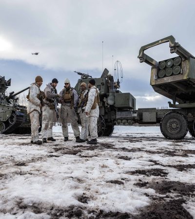 ग्रीनलँडमधील आव्हानात्मक वातावरणात सात देशांचा संयुक्त सराव