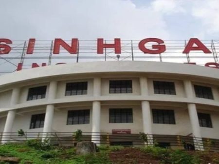 पुण्यातील सिंहगड दंत महाविद्यालयाची मान्यता रद्द