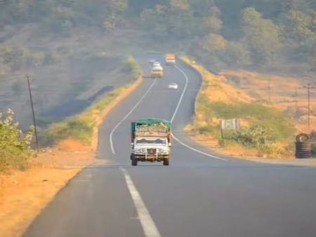 कोपरगाव – येवला – मनमाड – मालेगाव मार्गाच्या चौपदरीकरणाला गती