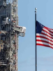 तांत्रिक अडचणीमुळे नासाकडून रॉकेट रोलआउट लांबणीवर