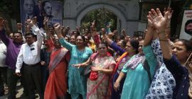 शिक्षक आणि सरकारी कर्मचाऱ्यांचा संप मागे