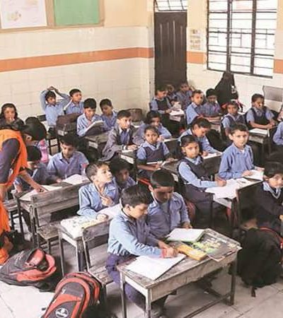 मराठी शिक्षकांच्या नियुक्तीची सक्ती