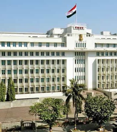 मंत्र्यांसोबतच एकाच व्यक्तीला प्रवेश