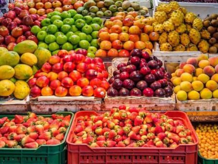 पुण्याच्या बाजारपेठेत फळांच्या दरात वाढ