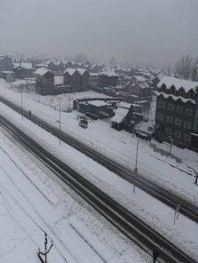 काश्मीरमध्ये मुसळधार हिमवृष्टीचा इशारा