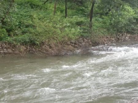 अन्नपूर्णा नदीतील गाळ उपशाबाबत ठराव