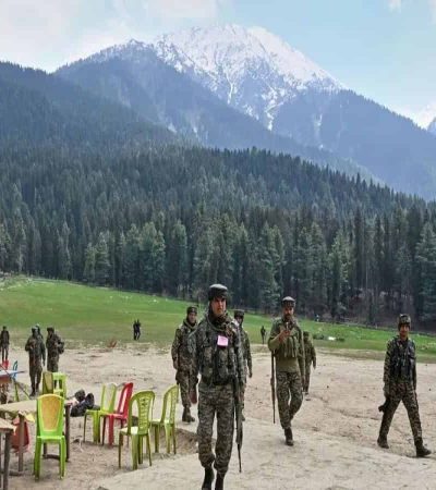 पहलगाम हल्ल्याच्या वर्षपूर्तीनिमित्त प्रदर्शन