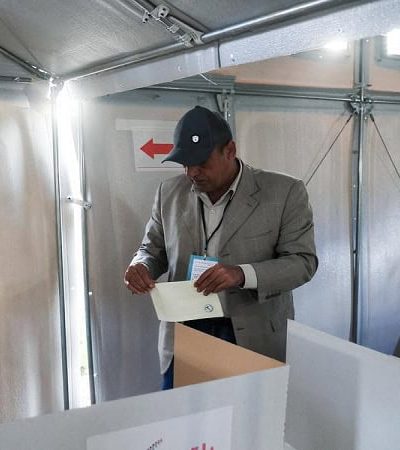 पॅलेस्टिनी नागरिकांनी बजावला मतदानाचा हक्क