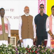 हिमंता बिस्वा सरमा आसामच्या मुख्यमंत्रीपदी