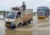 पश्चिम बंगालमध्ये पावसामुळे जनजीवन विस्कळीत