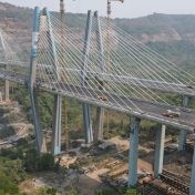द्रुतगती मार्गावरील बोगद्यात संपर्क यंत्रणा ठप्प
