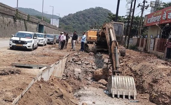 मुंबई अहमदाबाद महामार्गाला पुराचा धोका