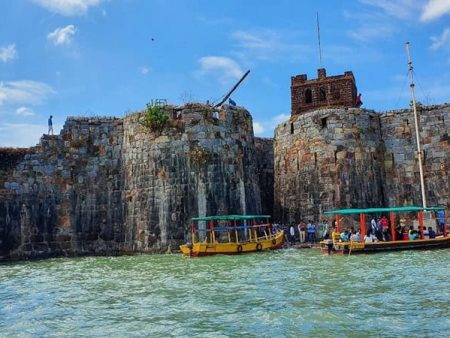 सिंधुदुर्ग शिवराजेश्वर मंदिराच्या अनुदानात वाढ