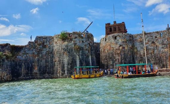 सिंधुदुर्ग शिवराजेश्वर मंदिराच्या अनुदानात वाढ