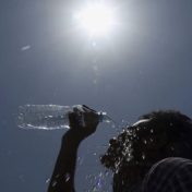 राज्यात पुन्हा उष्णतेचा कडाका वाढला