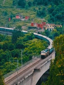 विद्युतीकरणातून रेल्वेची हरित क्रांती