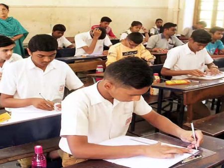 दहावीच्या प्रश्नपत्रिका केंद्रांवर ऑनलाईन मिळणार