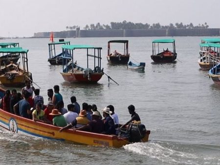 मालवणातील नौका सेवा तात्पुरत्या बंद