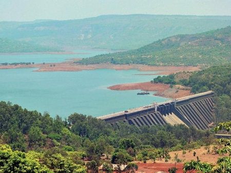 कोयना धरणाच्या पाणी साठवणुक क्षमतेत घट
